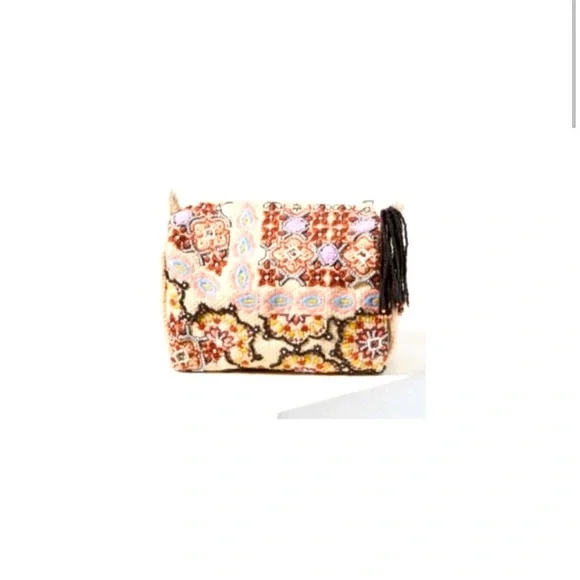 Anthropologie Beaded Cosmetic Bag. - Picture 2 of 9